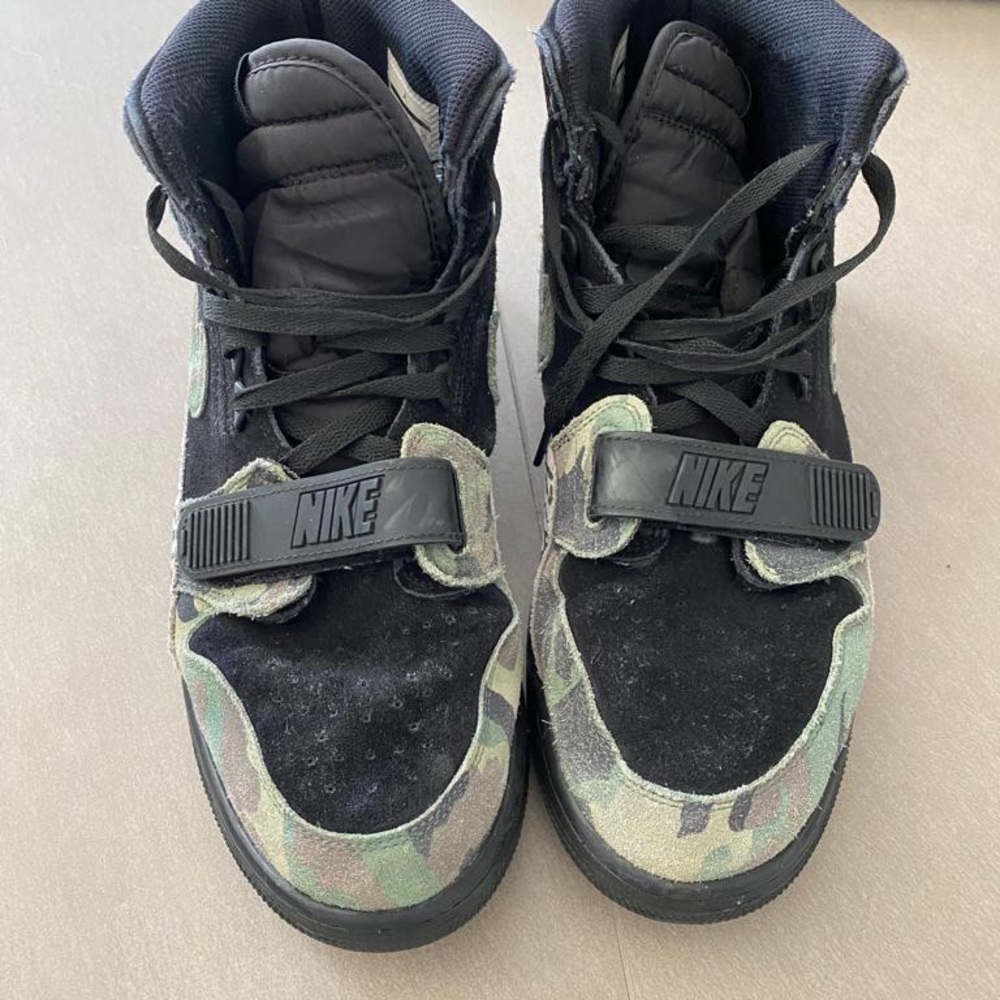 Mens Nike basketball shoes